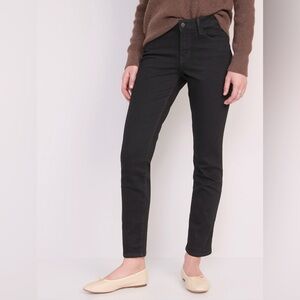 Old Navy Mid-Rise Power Slim Straight Black Jeans Stretch Denim Size 6